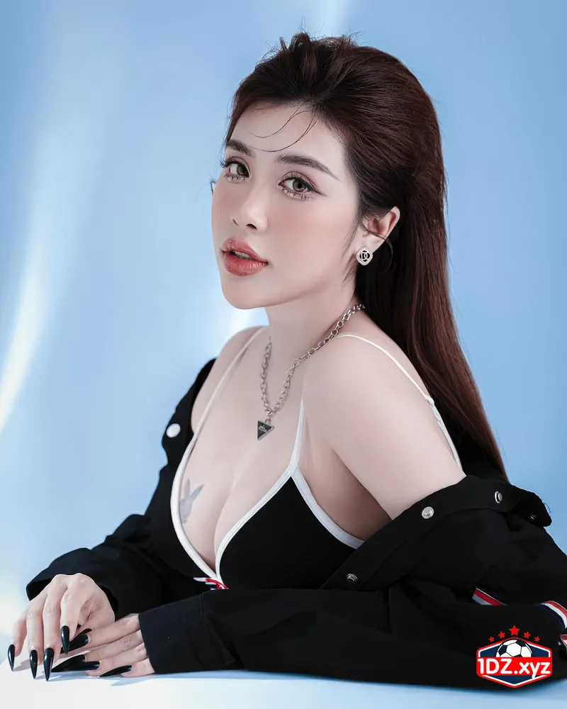 Pinky Bảo Trân sexy