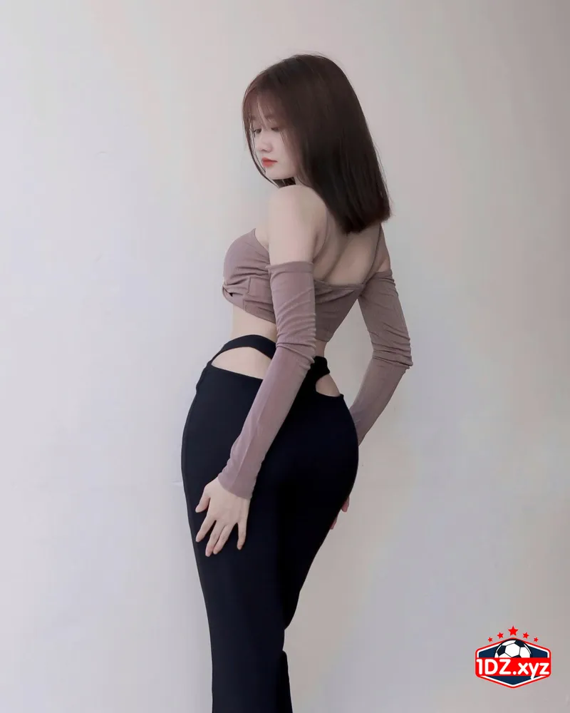 Vũ Thị Khánh Huyền fake nude